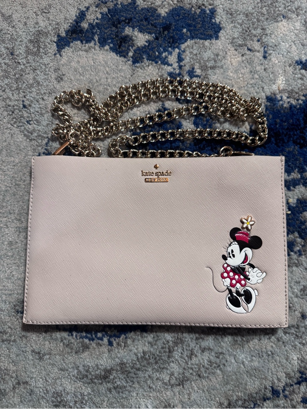 Kate Spade New York x Minnie Mouse Mini Sima Convertible Crossbody Clutch